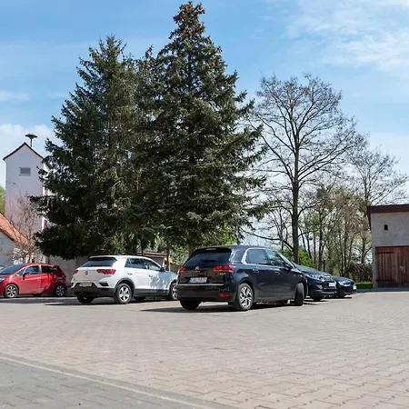 2b 3 43,06qm Newly Renovated, 5 Beds