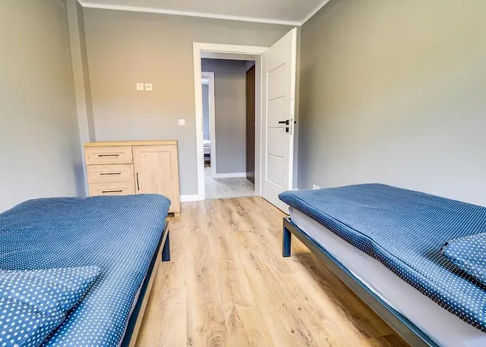 2b 3 43,06qm Newly Renovated, 5 Beds Apartment